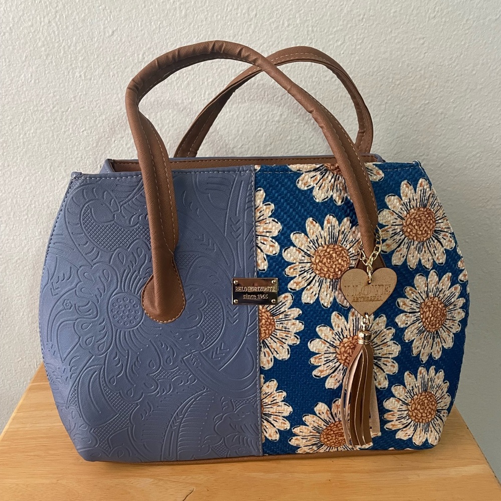 ⭐️HP⭐️ Artisanal Purse